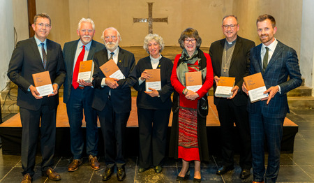 Het Nieuwe Testament met Joodse commentaren helpt in de eigen spiegel te kijken