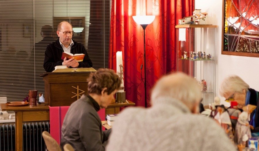 In beweging: dient de vorm van onze liturgie de beweeglijkheid van het Woord?