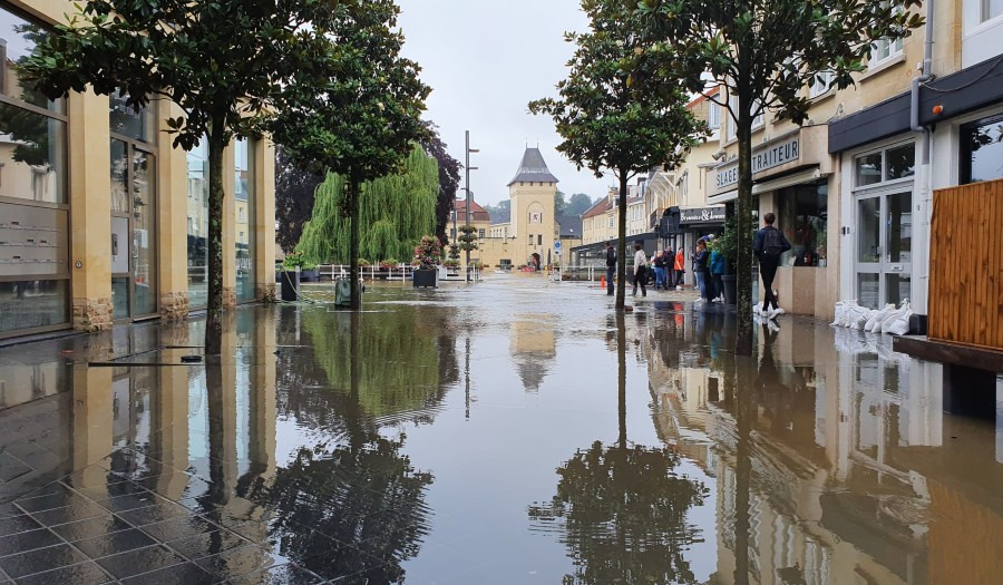 Overstromingen in Limburg: Kerk helpt waar kan & voorbeden gevraagd