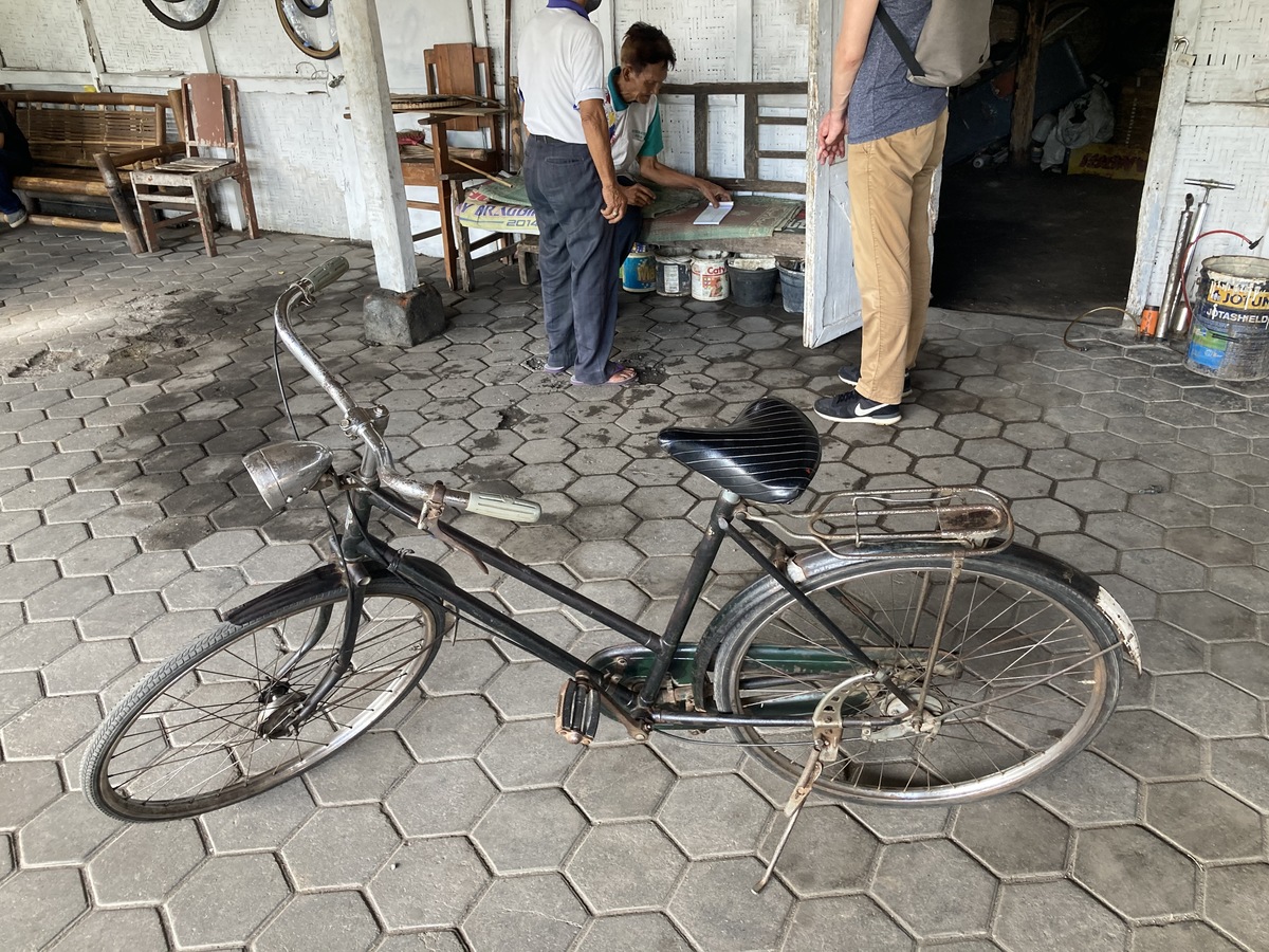 Hollandse fiets in Yogya